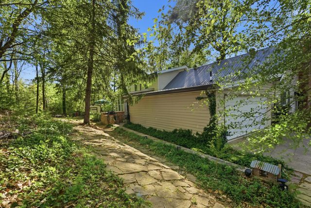 1439 Thomas Cir, Cookeville, TN 38506