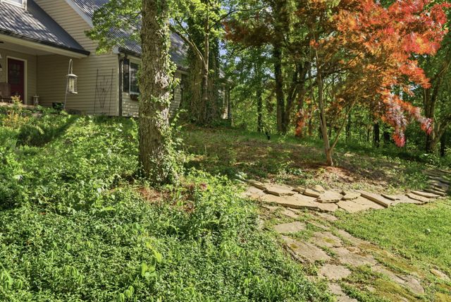1439 Thomas Cir, Cookeville, TN 38506