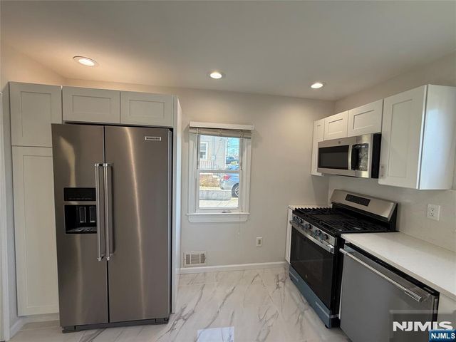 627 Mola Boulevard, Elmwood Park, NJ 07407