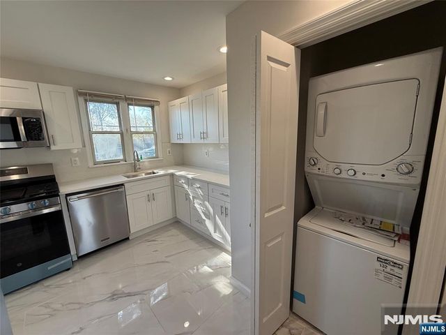 627 Mola Boulevard, Elmwood Park, NJ 07407