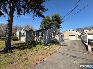 627 Mola Boulevard, Elmwood Park, NJ 07407