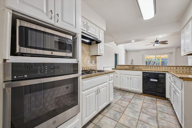 3305 Churchill Street, Pearland, TX 77581