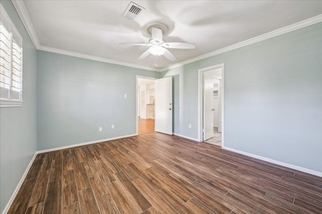 3305 Churchill Street, Pearland, TX 77581