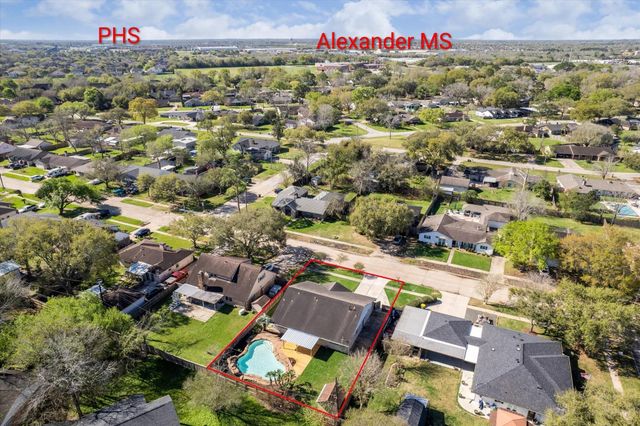 3305 Churchill Street, Pearland, TX 77581