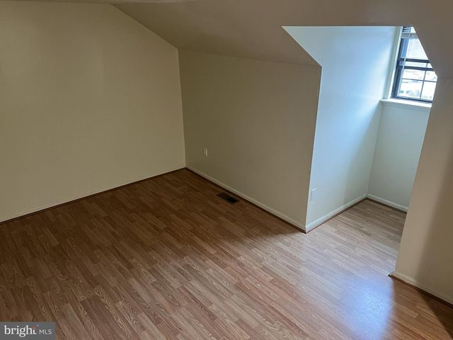 185 STIRLING CT, West Chester, PA 19380