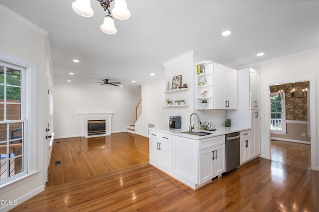 407 Maple Creek Court, Apex, NC 27502