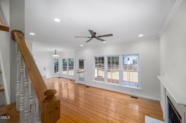 407 Maple Creek Court, Apex, NC 27502