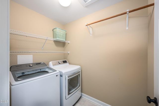 407 Maple Creek Court, Apex, NC 27502