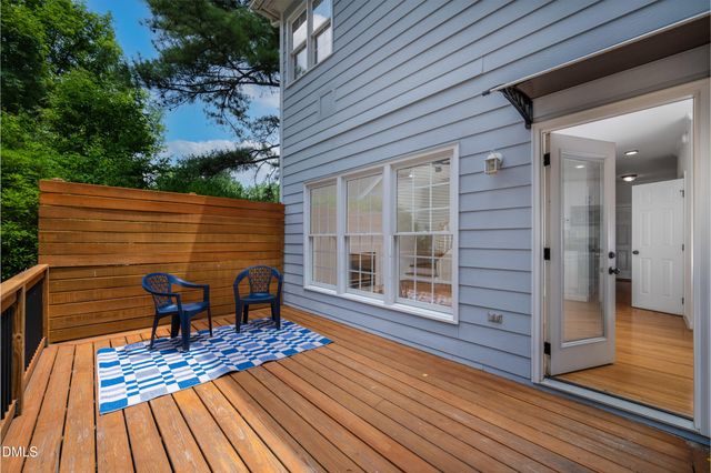 407 Maple Creek Court, Apex, NC 27502