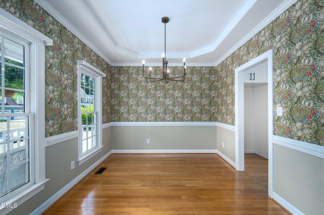 407 Maple Creek Court, Apex, NC 27502