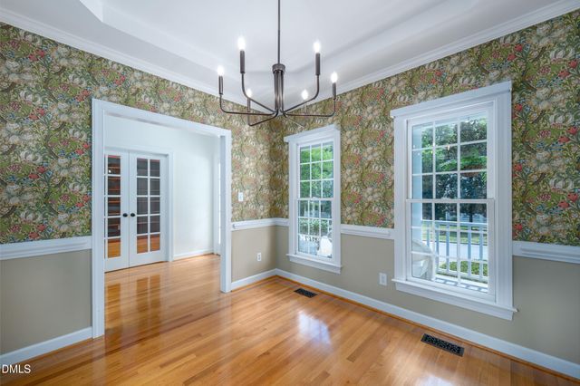 407 Maple Creek Court, Apex, NC 27502