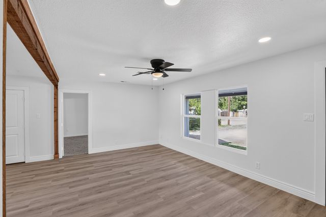 1004 Parker Street, Fort Worth, TX 76112