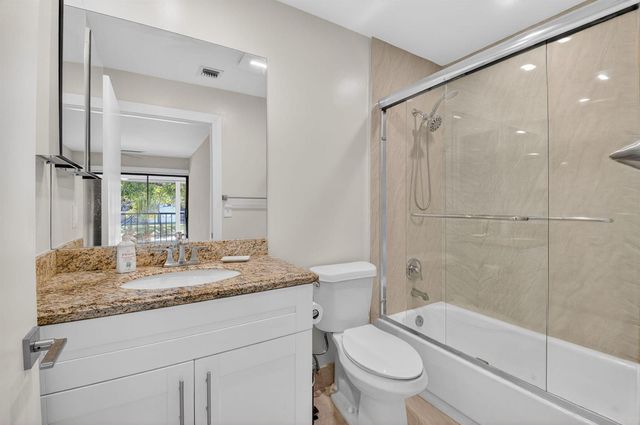 15453 Lakes Of Delray Boulevard 204, Delray Beach, FL 33484