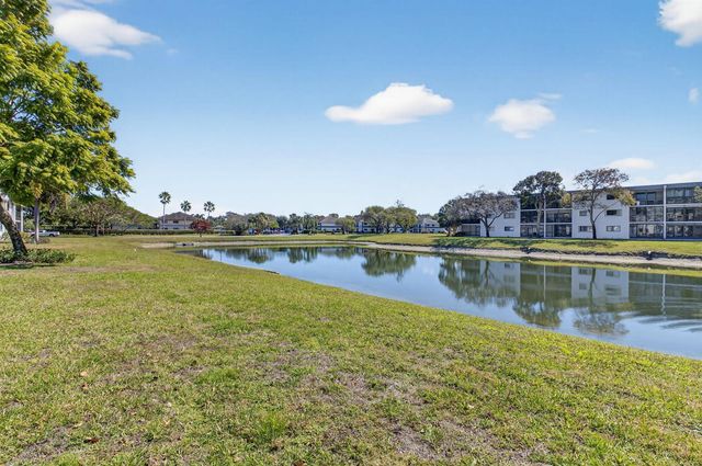 15453 Lakes Of Delray Boulevard 204, Delray Beach, FL 33484