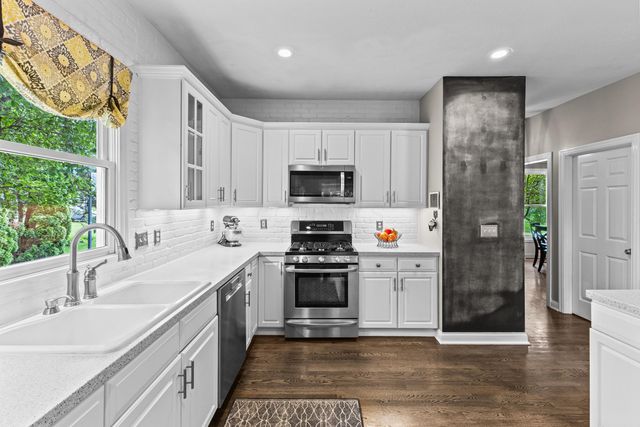 8423 Daventry Court, Powell, OH 43065