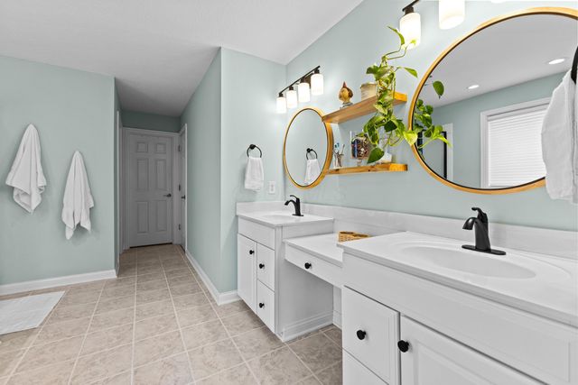 8423 Daventry Court, Powell, OH 43065