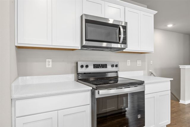 701 Prairie View Drive, West Branch, IA 52358