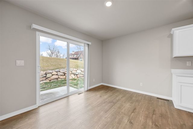 701 Prairie View Drive, West Branch, IA 52358