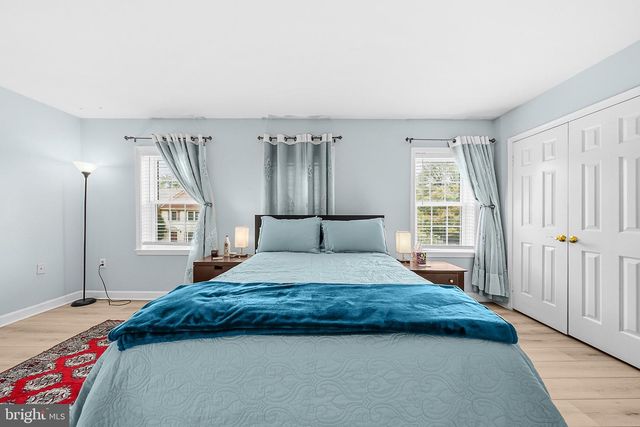 3050 FEDERAL HILL DR, Falls Church, VA 22044