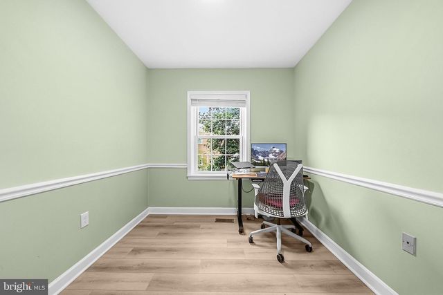 3050 FEDERAL HILL DR, Falls Church, VA 22044