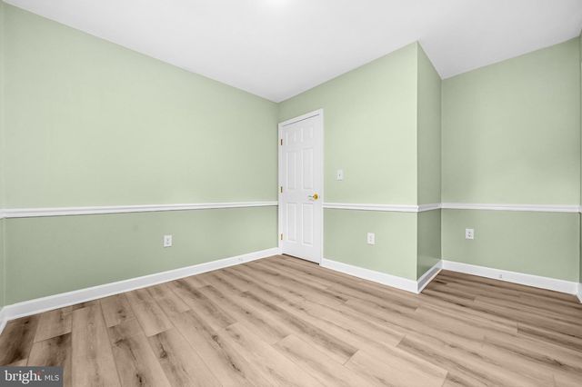 3050 FEDERAL HILL DR, Falls Church, VA 22044