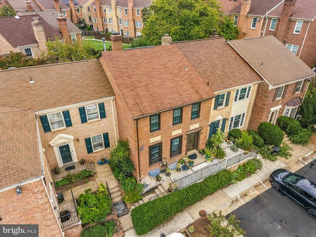 3050 FEDERAL HILL DR, Falls Church, VA 22044