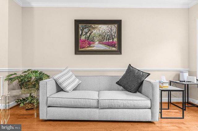 3050 FEDERAL HILL DR, Falls Church, VA 22044