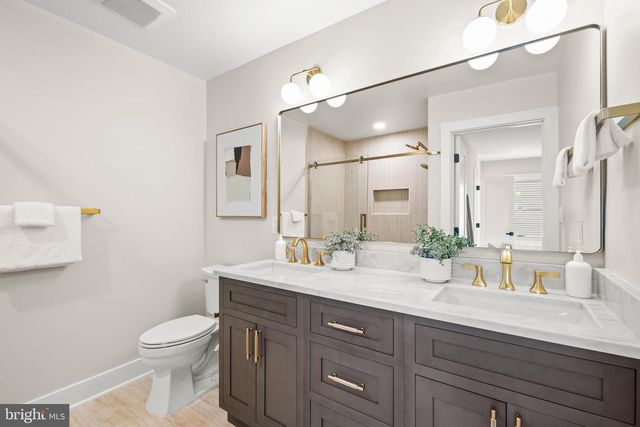 9137 ROCKEFELLER LN, Springfield, VA 22153
