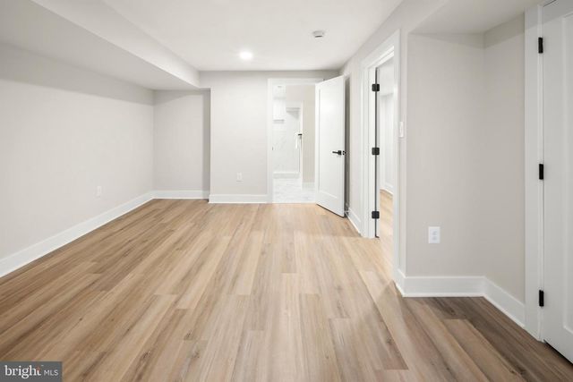9137 ROCKEFELLER LN, Springfield, VA 22153