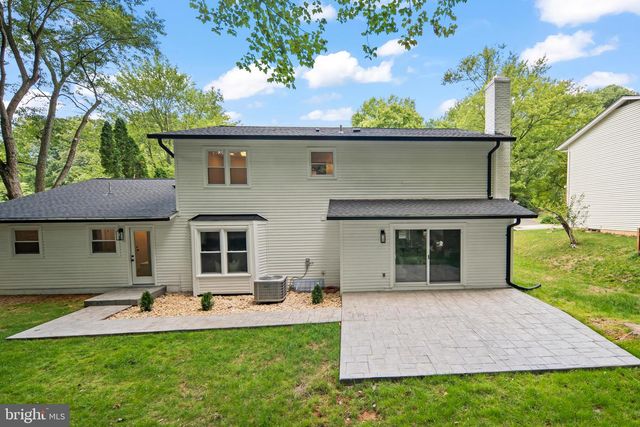 9137 ROCKEFELLER LN, Springfield, VA 22153