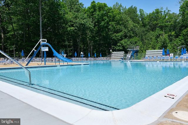 9137 ROCKEFELLER LN, Springfield, VA 22153