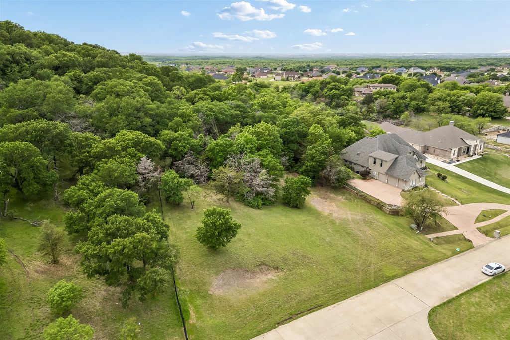 2466 Creekwood Drive, Cedar Hill, TX 75104