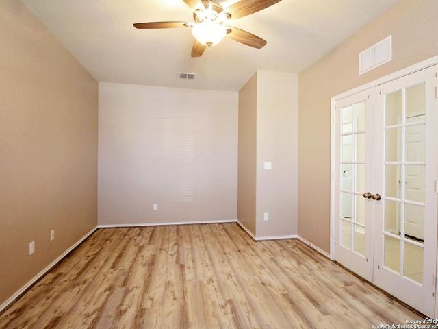 154 Hidden Knoll, Selma, TX 78154