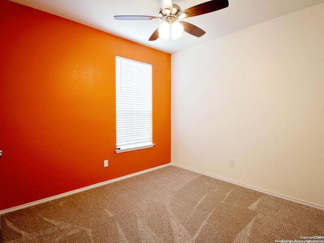 154 Hidden Knoll, Selma, TX 78154