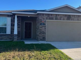 154 Hidden, Selma, TX 78154