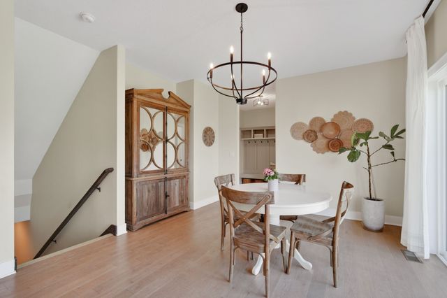 1194 89th Street, West Des Moines, IA 50266