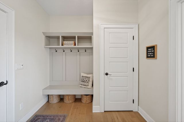 1194 89th Street, West Des Moines, IA 50266