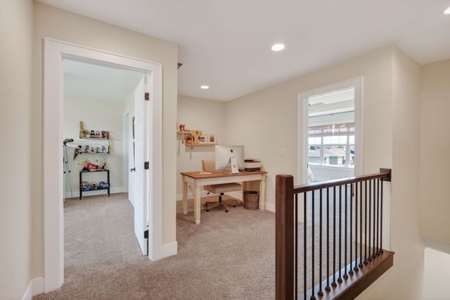 1194 89th Street, West Des Moines, IA 50266