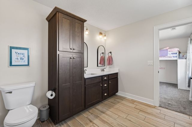 1194 89th Street, West Des Moines, IA 50266