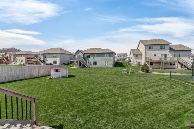 1194 89th Street, West Des Moines, IA 50266