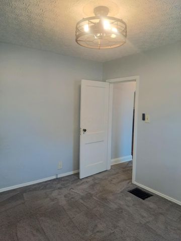 485 N Warren Avenue, Columbus, OH 43204