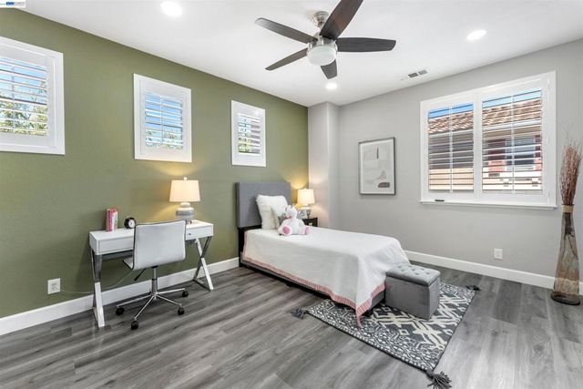37160 Aleppo Dr, Newark, CA 94560