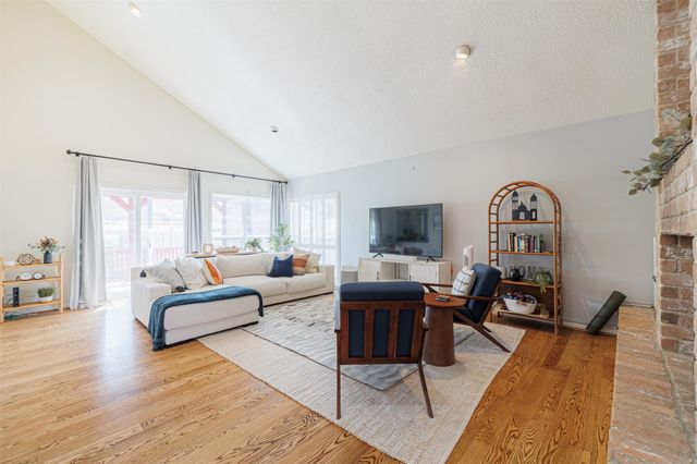1319 Ambergate Drive, Houston, TX 77077