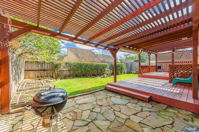 1319 Ambergate Drive, Houston, TX 77077