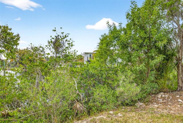 5400 TROPICAL WOODS COURT, Port Richey, FL 34668