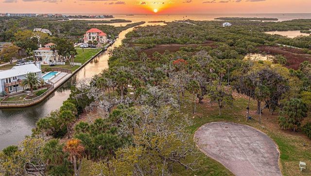 5400 TROPICAL WOODS COURT, Port Richey, FL 34668