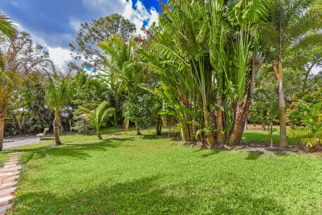 16244 E Downers Drive E, The Acreage, FL 33470