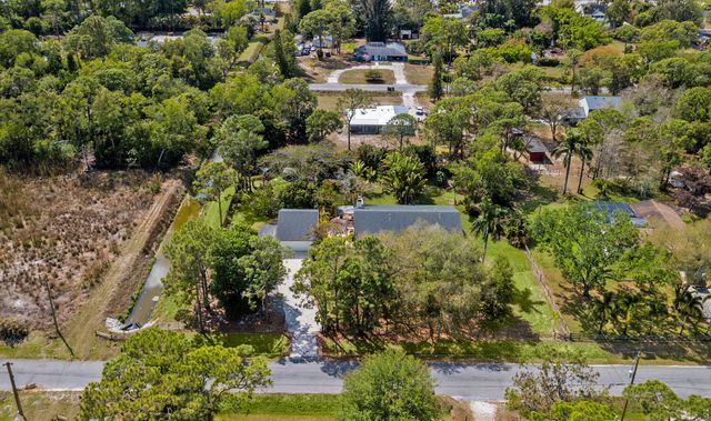 16244 E Downers Drive E, The Acreage, FL 33470