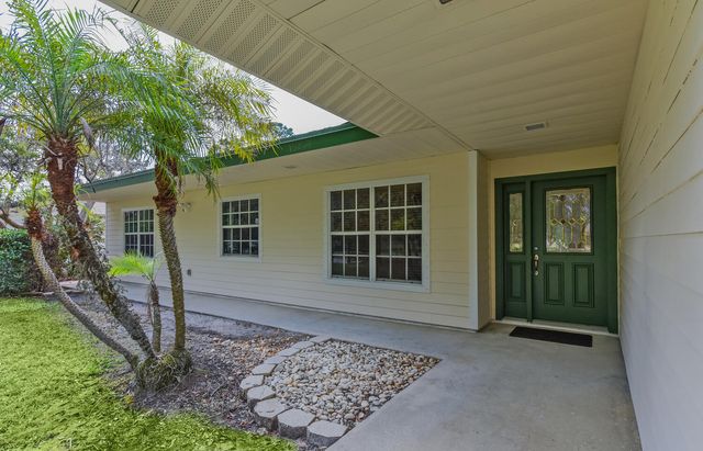 16244 E Downers Drive E, The Acreage, FL 33470