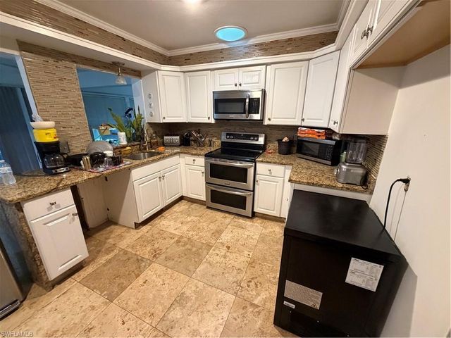 1398 Sunrise DR, North Fort Myers, FL 33917